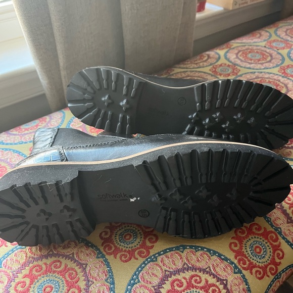 Soft walk blk sz 9.5 Rubber sole pull on bootie NEW - Picture 7 of 9